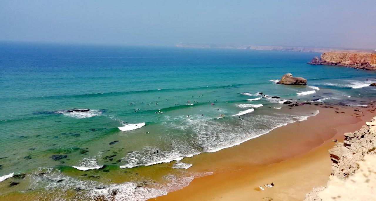 Blacksheep Sagres Guesthouse & Surf ภายนอก รูปภาพ